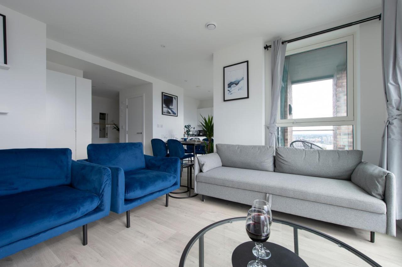 Luxury Penthouse With Stunning Views Near Excel, O2, Airport * Londra