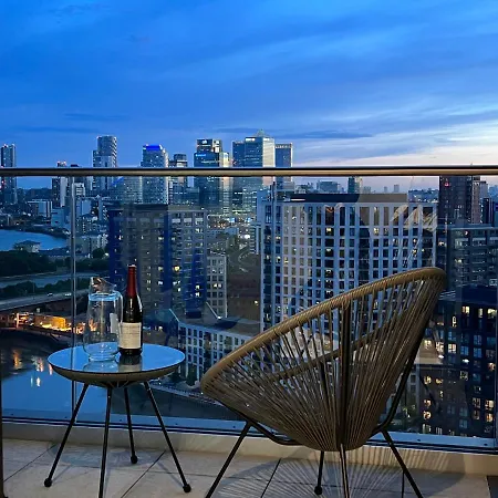 Luxury Penthouse With Stunning Views Near Excel, O2, London City Airport Exterior foto