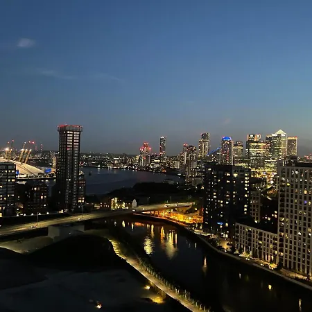 Luxury Penthouse With Stunning Views Near Excel, O2, London City Airport Exterior foto