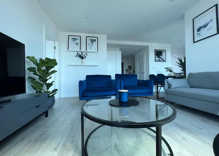 Luxury Penthouse With Stunning Views Near Excel, O2, London City Airport