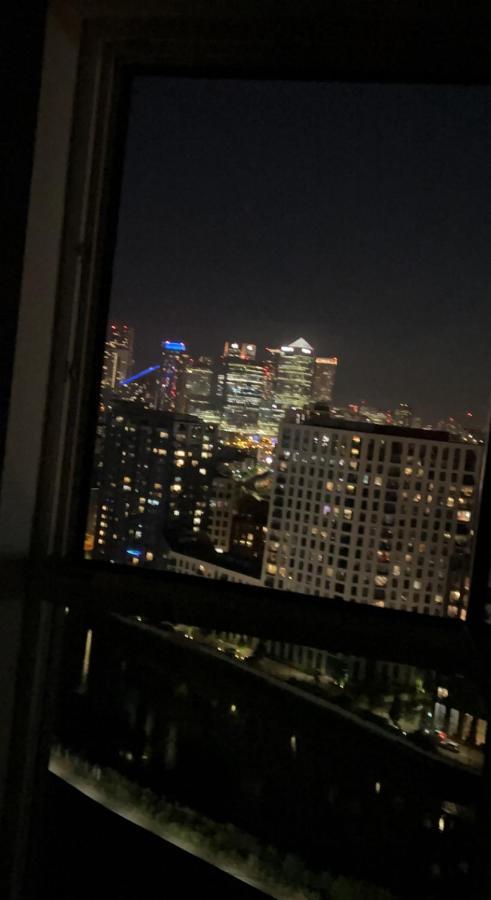 Luxury Penthouse With Stunning Views Near Excel, O2, Airport Appartement Londres