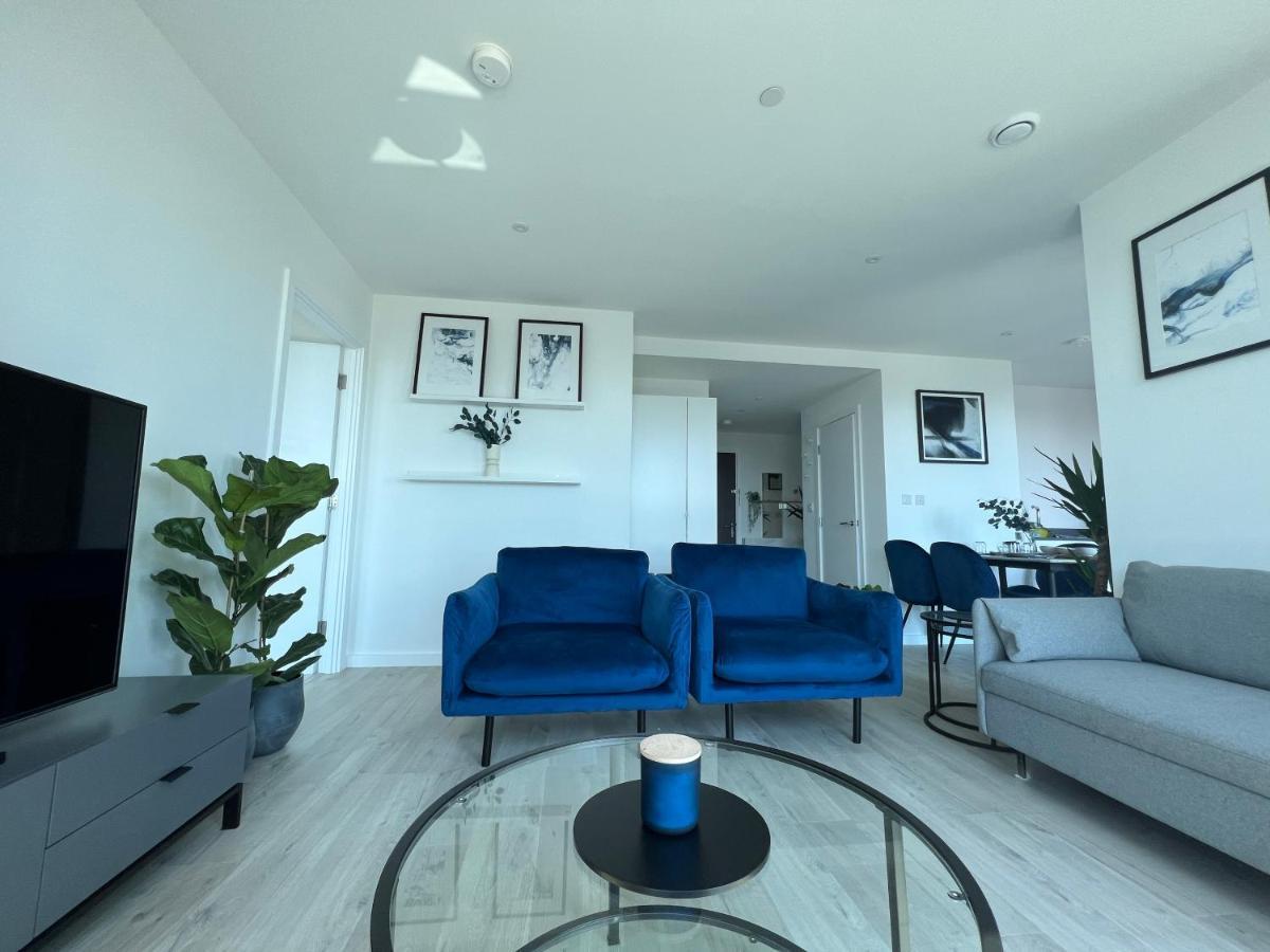 Luxury Penthouse With Stunning Views Near Excel, O2, Airport Appartement *