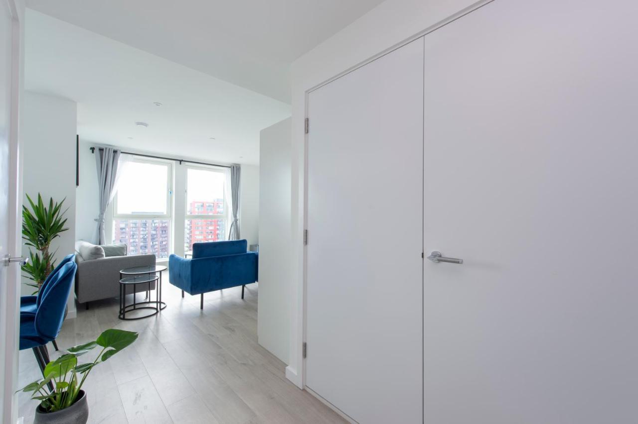 Luxury Penthouse With Stunning Views Near Excel, O2, Airport Appartement *